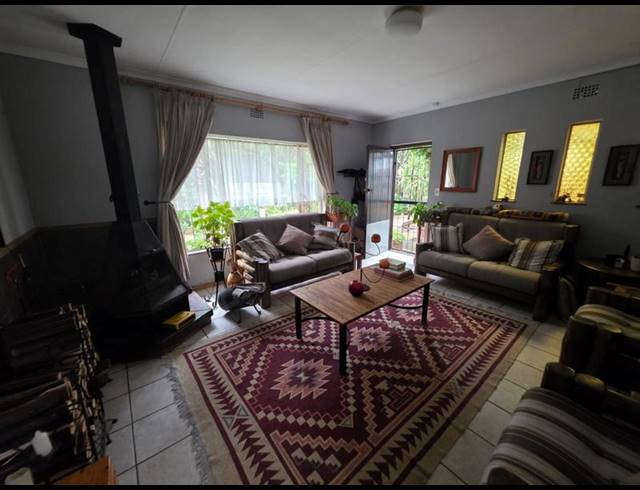 3 BEDROOM HOUSE FOR SALE IN HELIKONPARK
